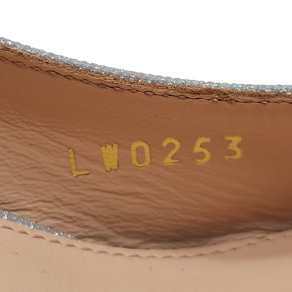 Louis Vuitton Blossom Pumps Glitter in Silver 35.5 5.5 NWB - Picture 8 of 8